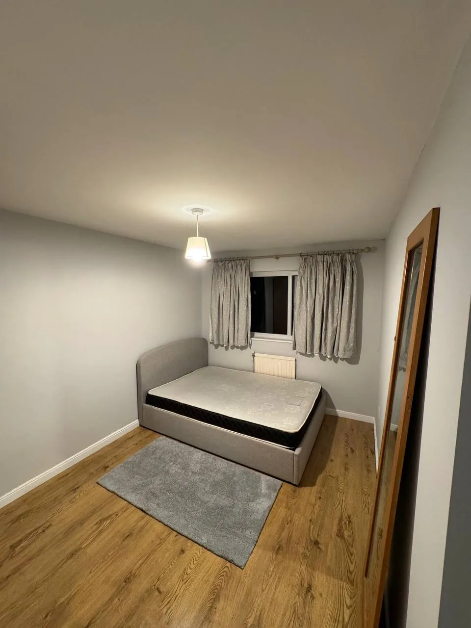 Здається дабл кімната для однієї людини або пари.E16 3EY, East London