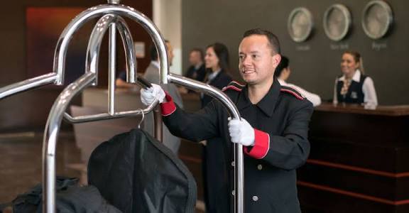 🚪Вакансія: Floor Porter