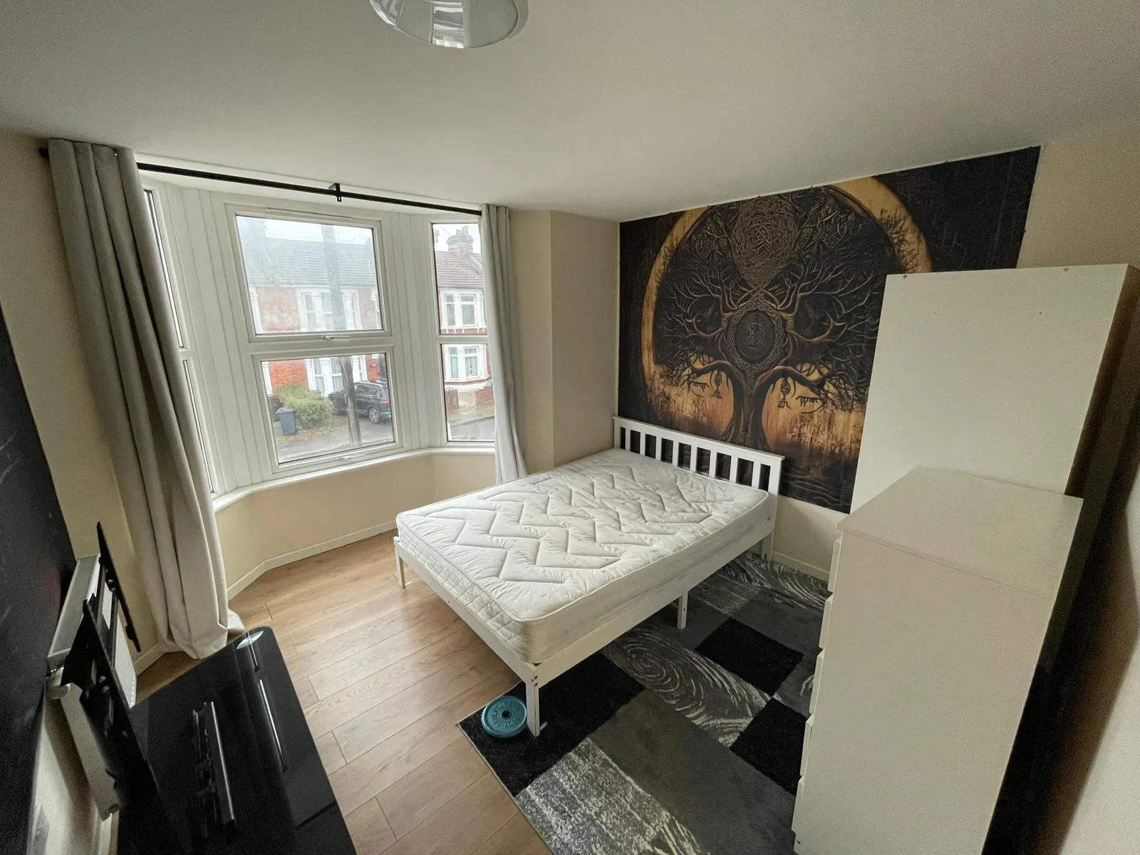 В аренду комнаты в Ilford-Barking-Seven-Kings-Canning Town
